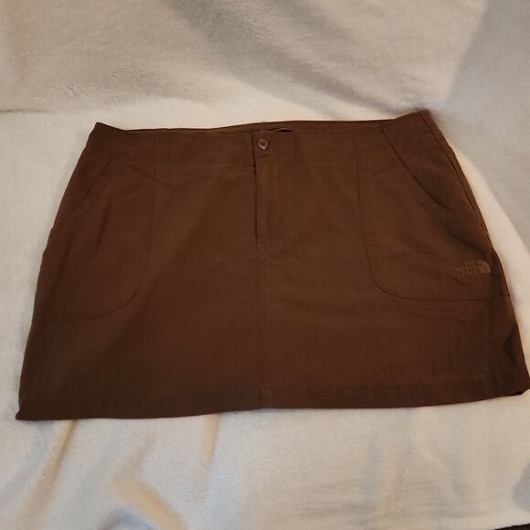 North Face Skort 12 - Picture 1 of 7